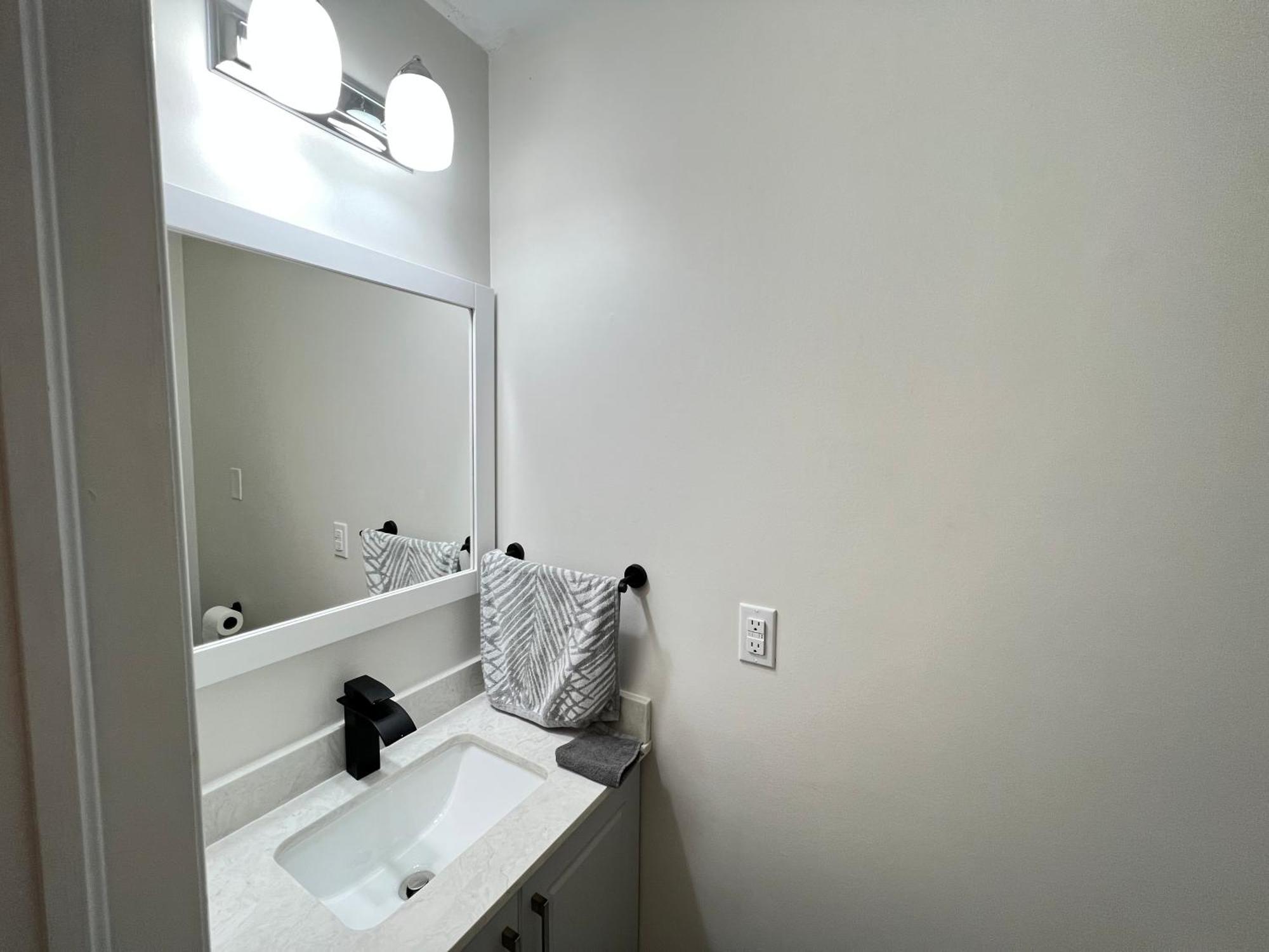 Beautiful Vacation Near Toronto Airport Mississauga